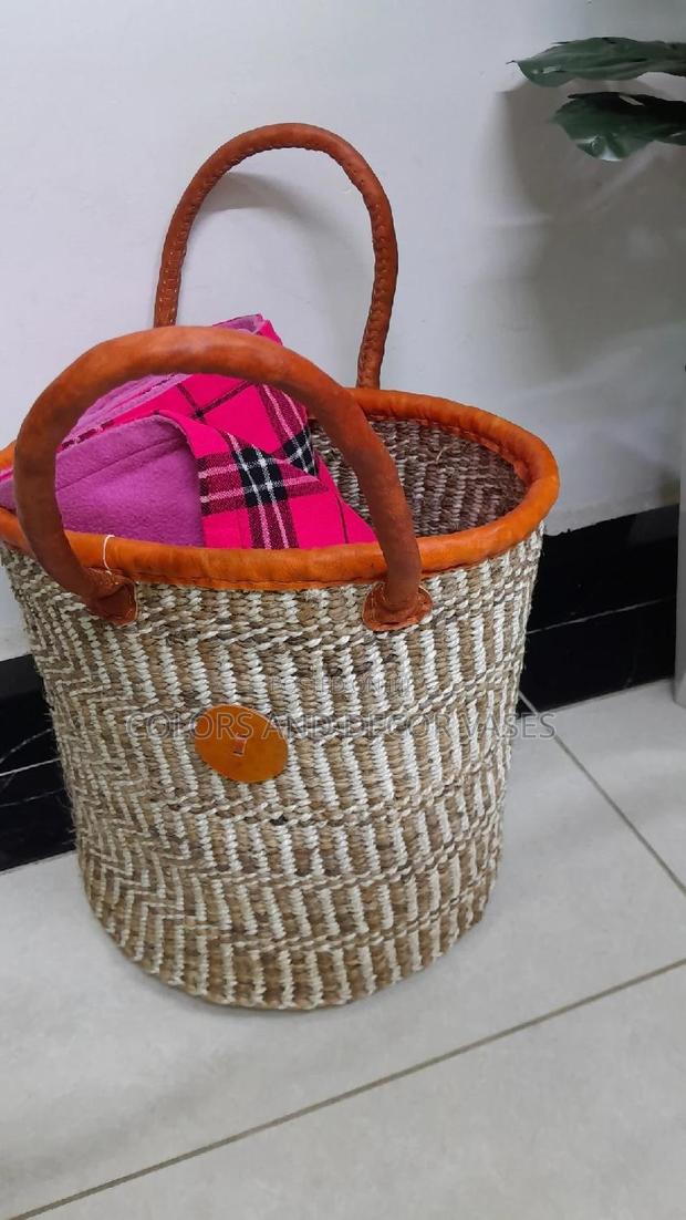 Size 12 With Leathered Handles Home Decor - main view