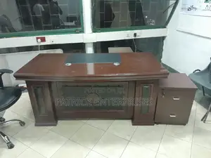 Executive Imported Morden Mahogany Office Desk 1.6 MTRS