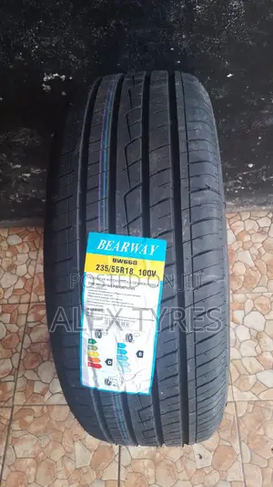 235/55r18 Bearway Tires Made in China