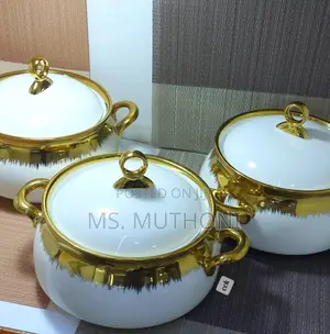 Serving Dishes Available