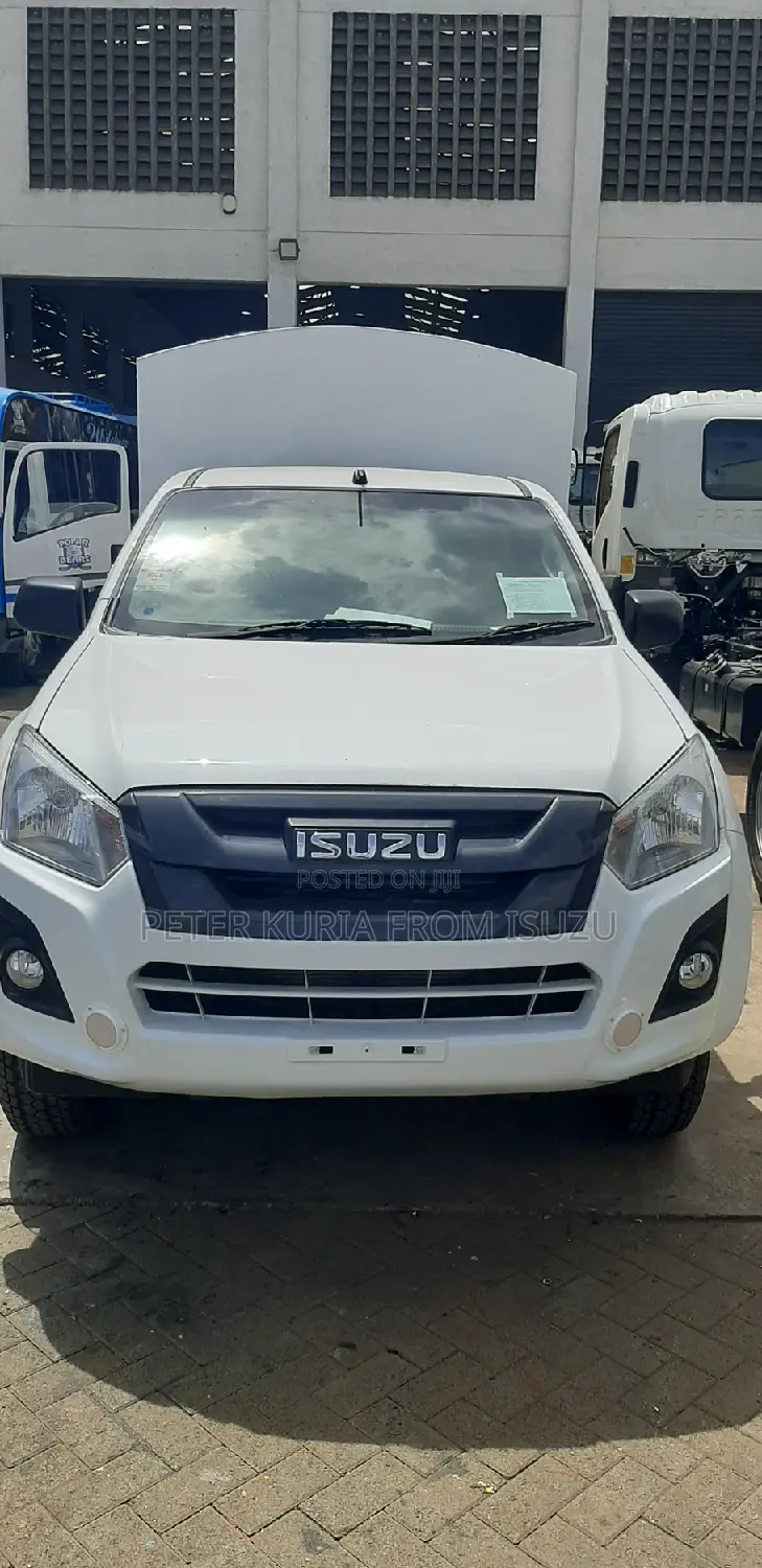 New Isuzu D-MAX 2024 White
