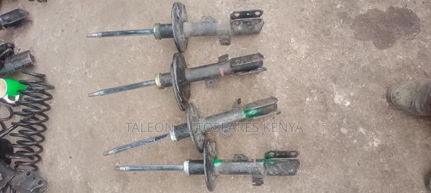 Noah Old Model 2006 Front Shocks