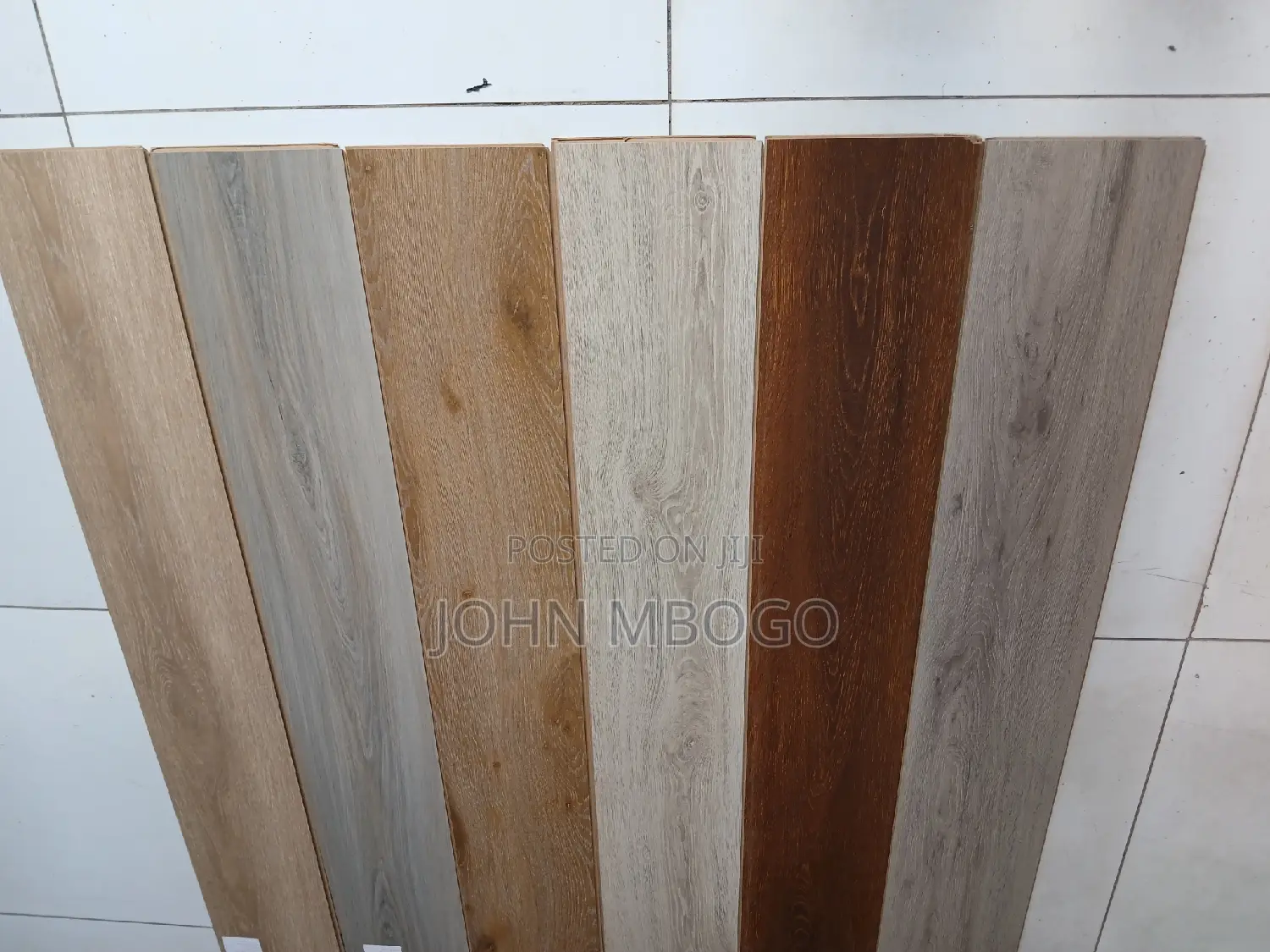 Laminate Flooring-8mm.