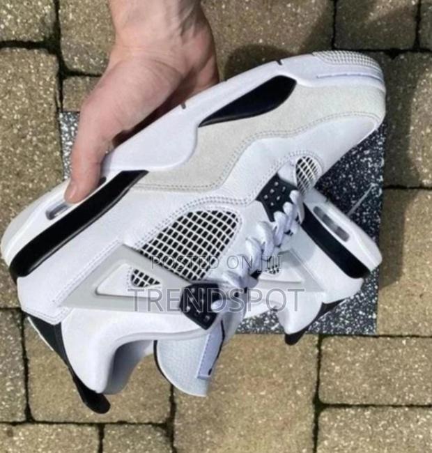 Thunder Red Jordan - thumbnail 3