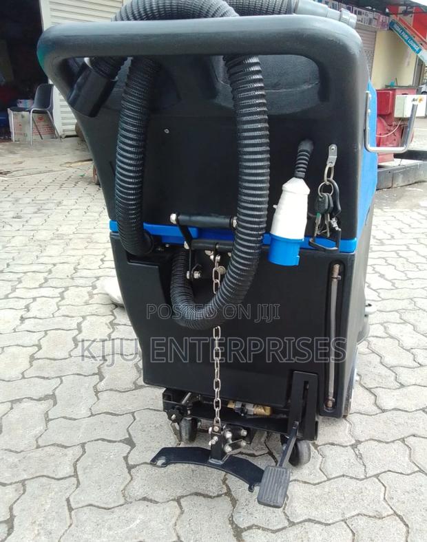 Quality Multipurpose Floor Scrubbing Machine