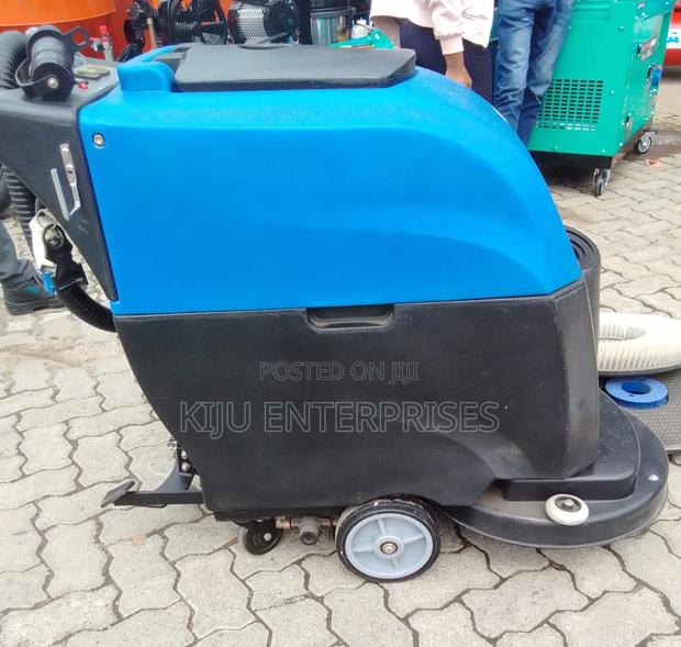 Quality Multipurpose Floor Scrubbing Machine - thumbnail 2