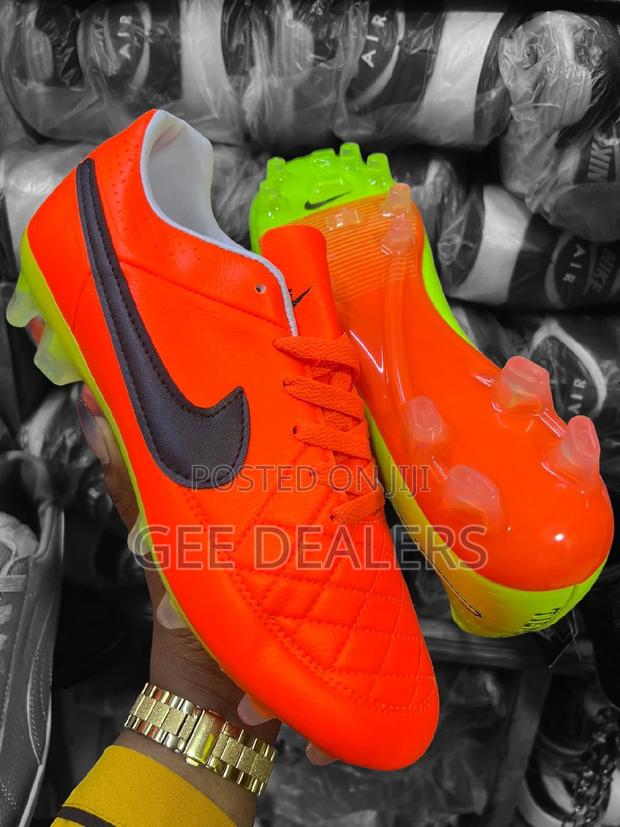 Tiempo Soccer Boots/Football Boots