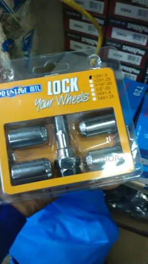 Toyota Lock Nuts With 1 Special Key Nut