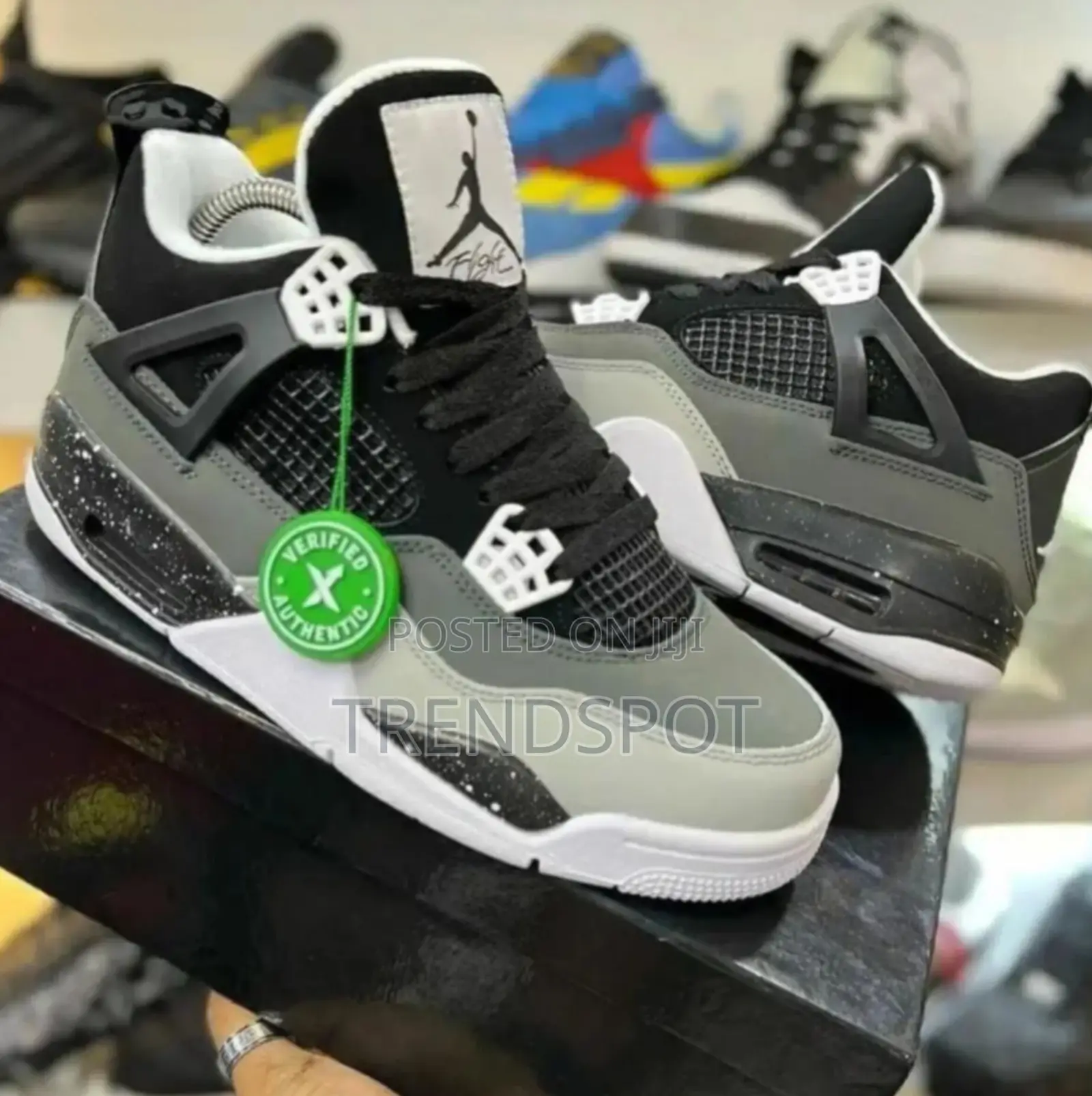 Jordan 4 Thunder Grey