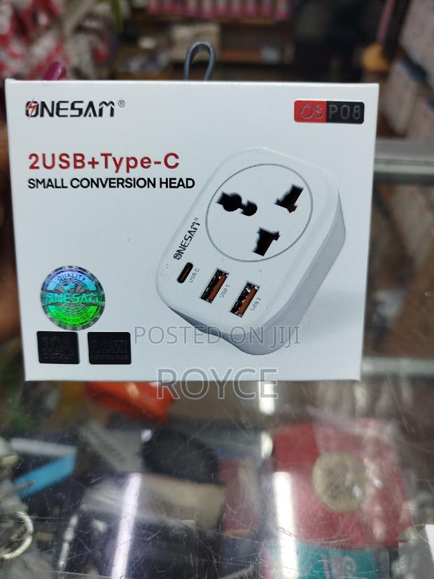 2USB + Type -C Small Conversion Head Universal Adapter - main view