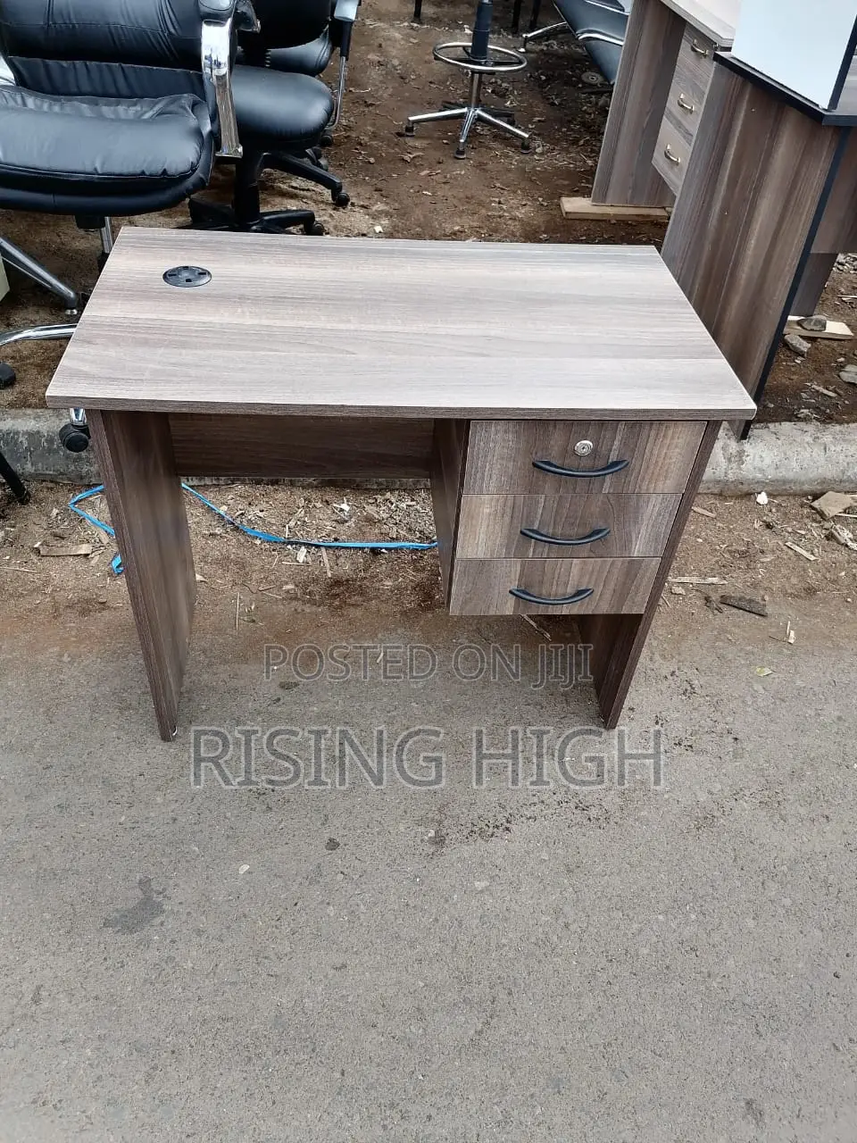 Top Best Office Table or Desk