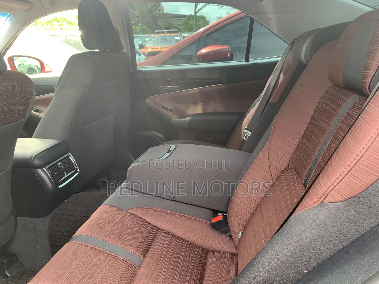 Toyota Crown 2017 Burgundy