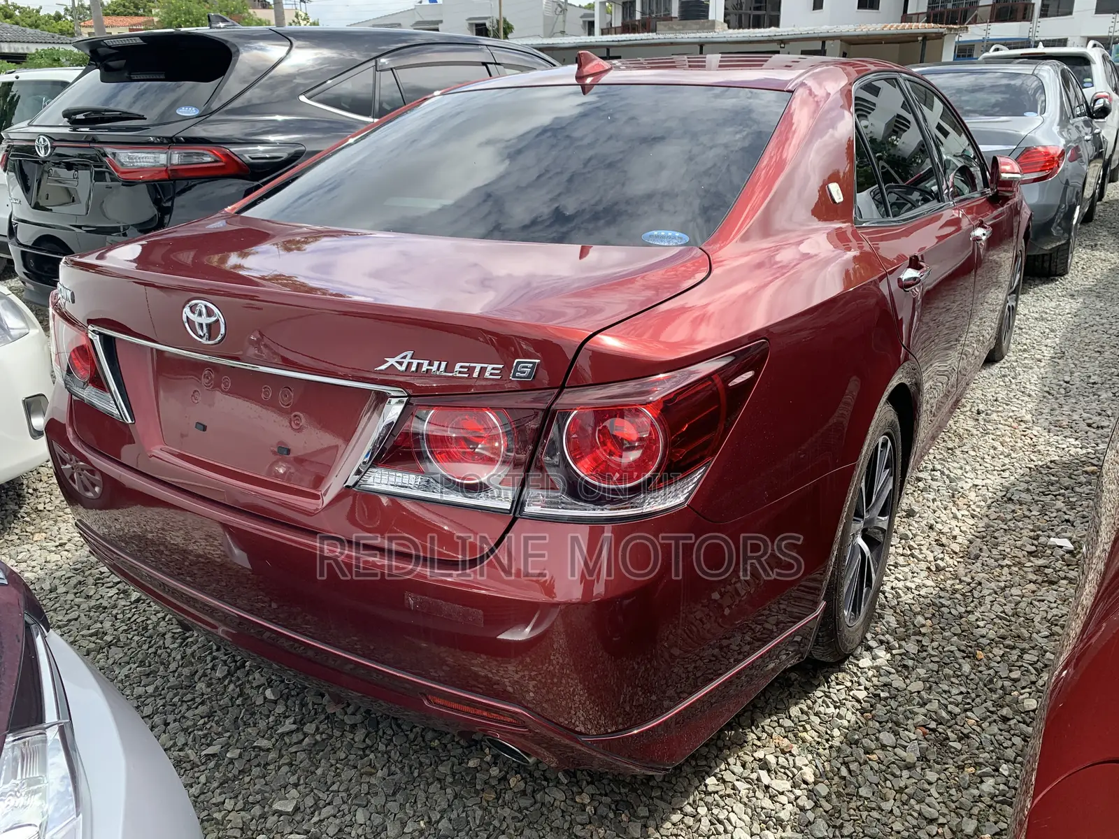 Toyota Crown 2017 Burgundy