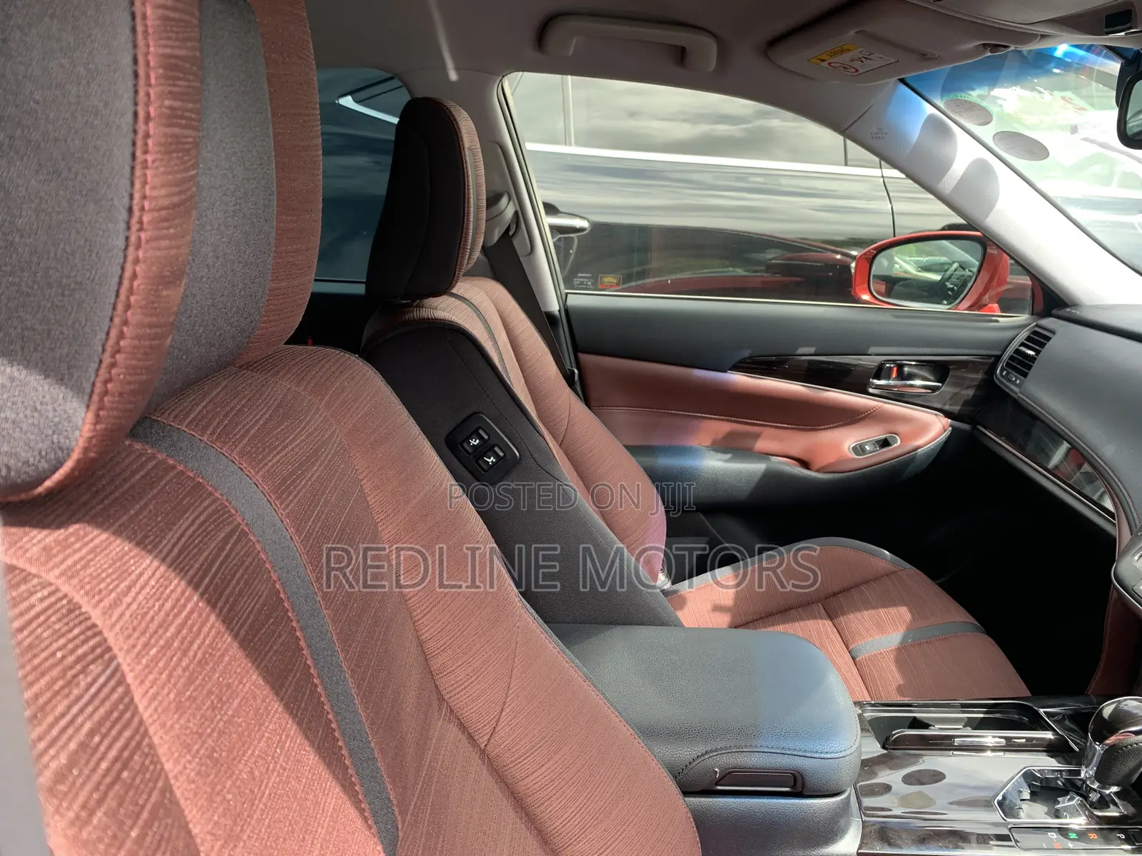 Toyota Crown 2017 Burgundy