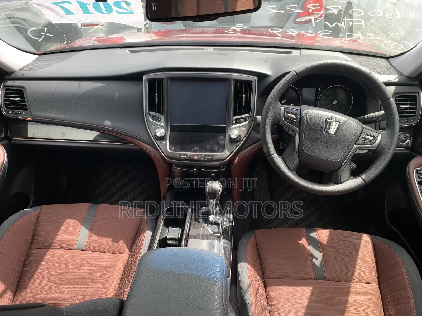 Toyota Crown 2017 Burgundy