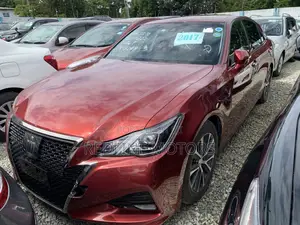 Toyota Crown 2017 Burgundy