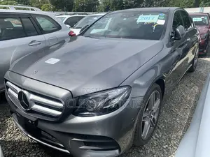 Mercedes-Benz E350e 2018 Silver