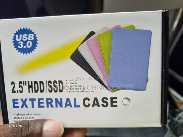 External Harddisk and SSD Case - main view