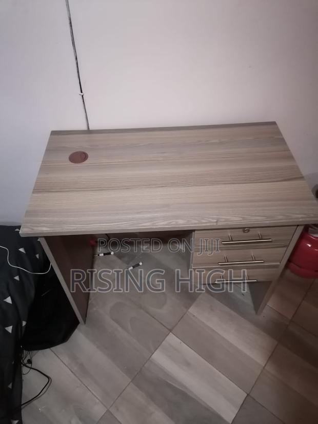 Unique Good Office Table or Desk