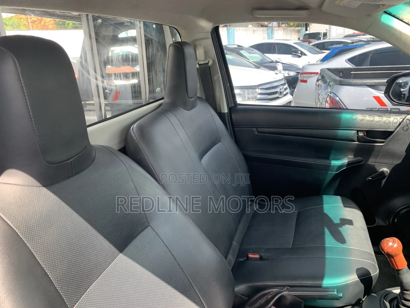 Toyota Hilux 2017 Gray