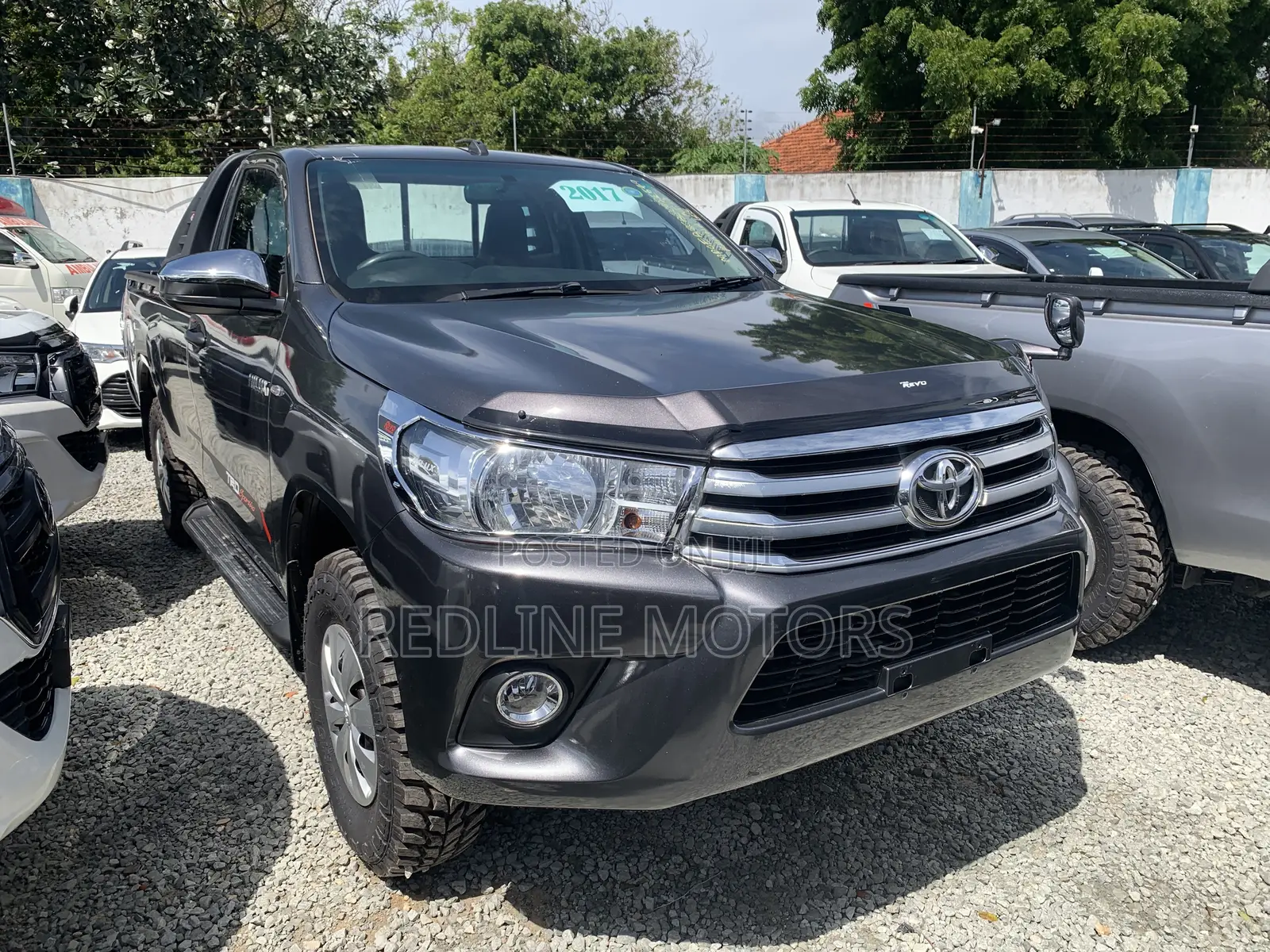Toyota Hilux 2017 Gray