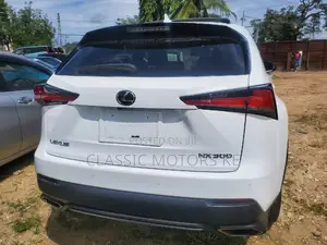 Lexus NX 300 FWD 2018 White