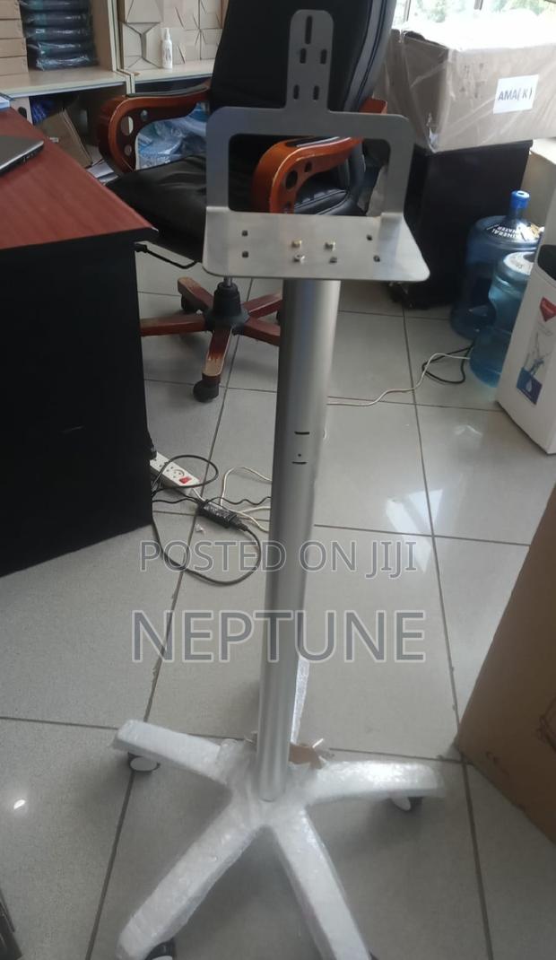Vital Monitor Stand 