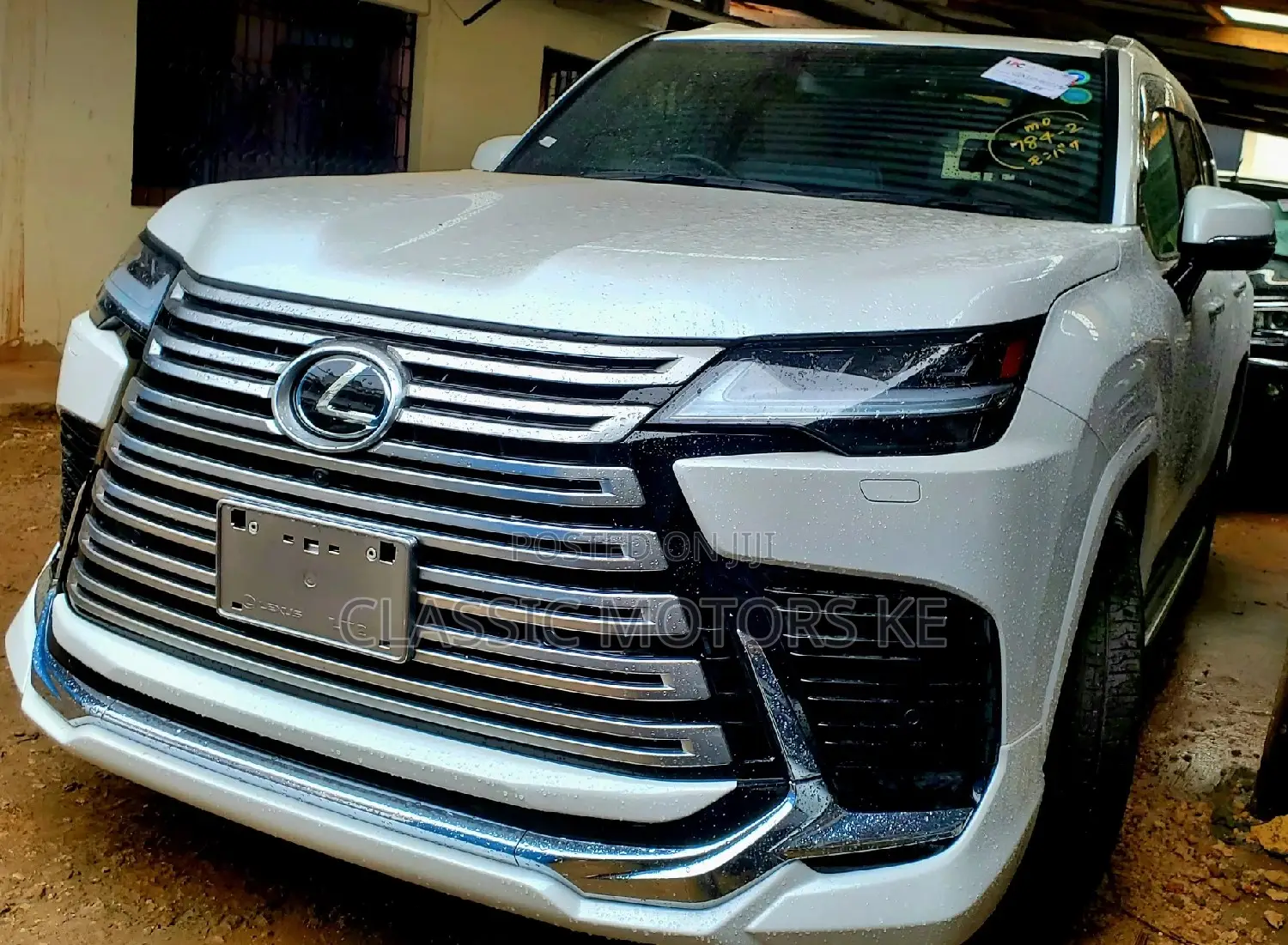 Lexus LX 2023 White