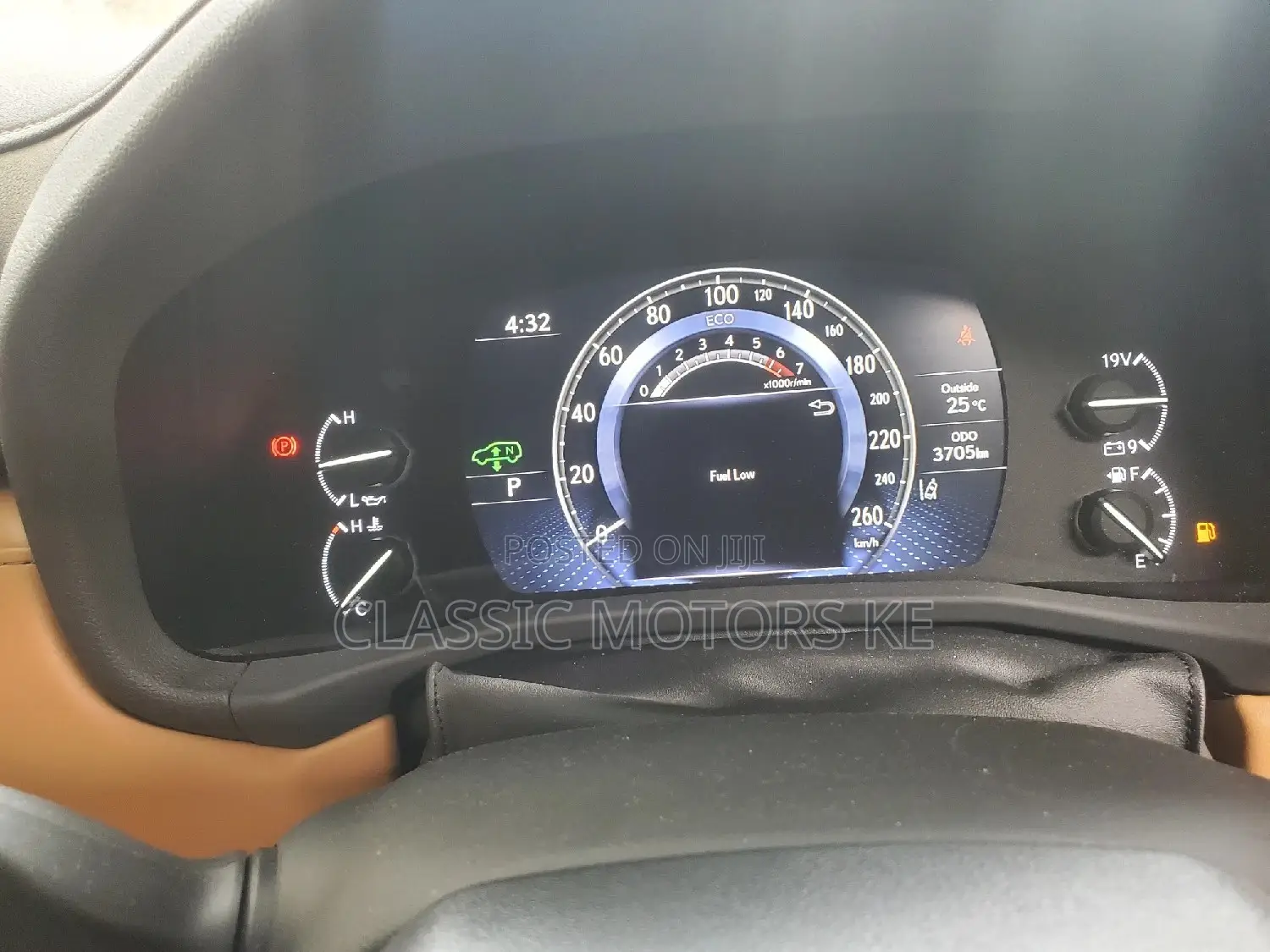Lexus LX 2023 White