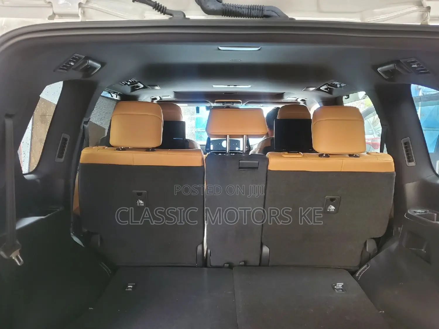 Lexus LX 2023 White