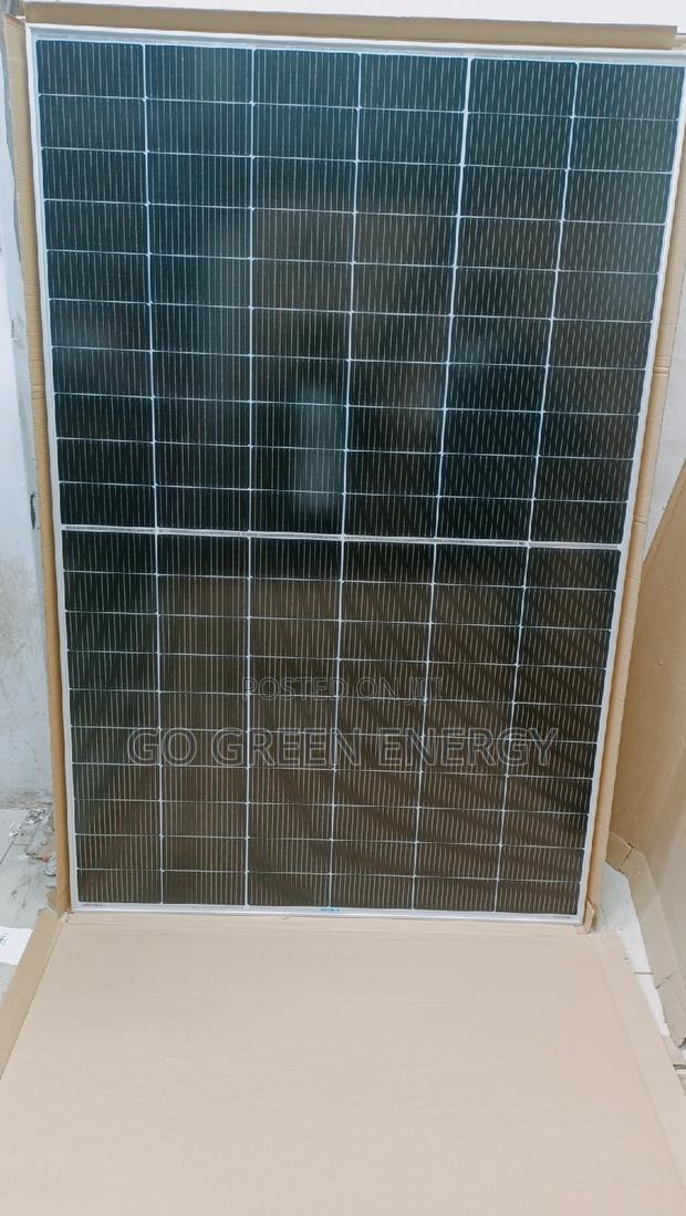 500watts Half Cell Solar Panel - main view