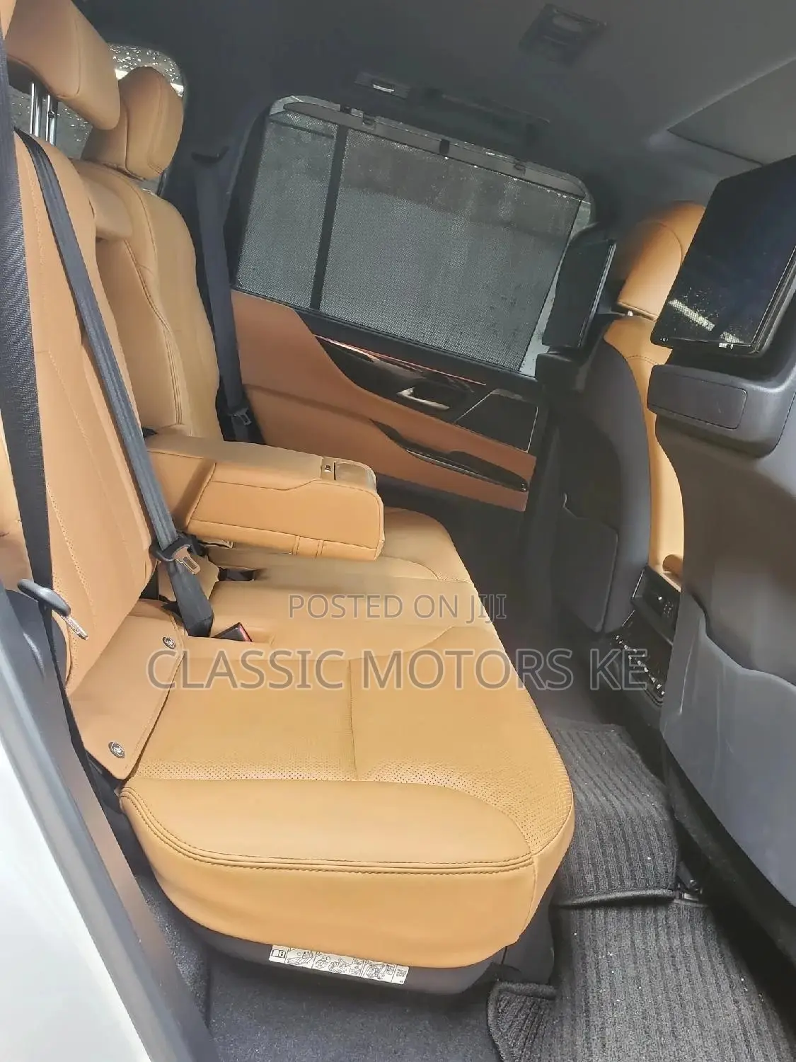 Lexus LX 2023 White