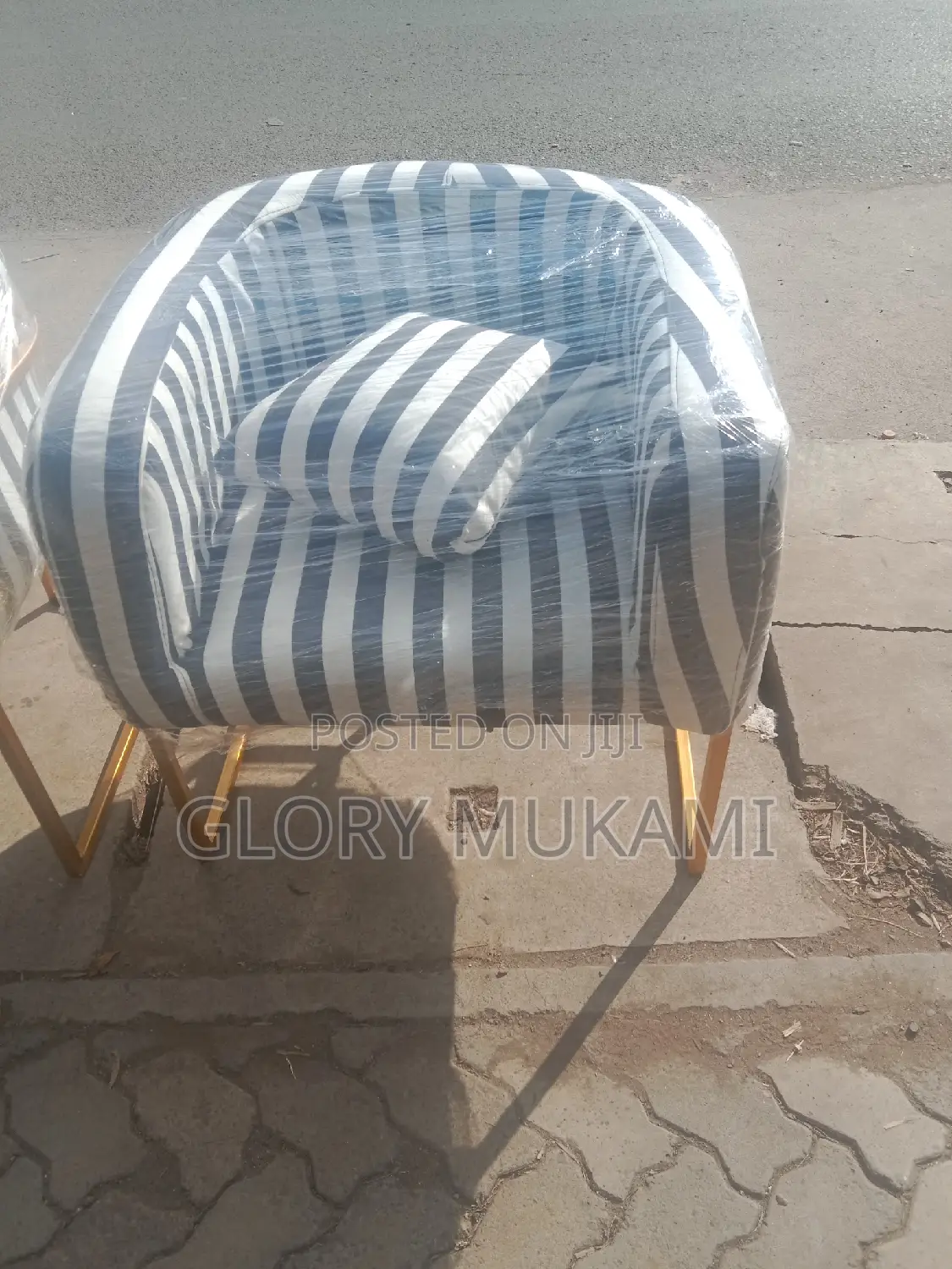 Styling Manicure Chairs