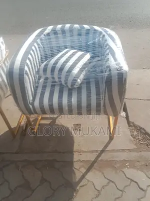 Styling Manicure Chairs