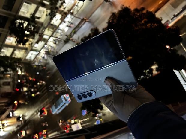 Samsung Galaxy Z Fold4 512 GB Gray - thumbnail 3