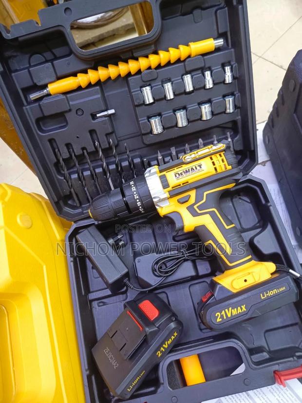 Powerful Portable 21v Dewalt Cordless Drill - main view