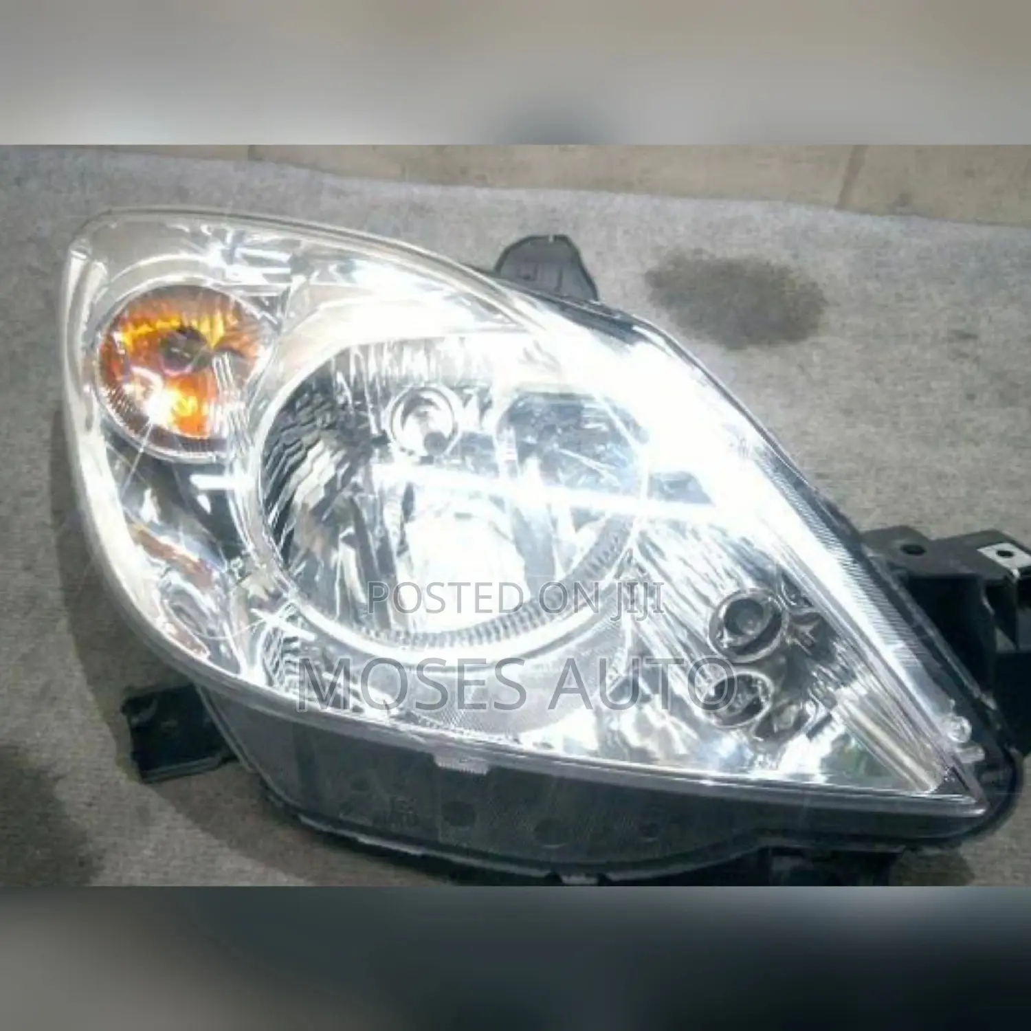 Mazda Demio 2005 Headlight