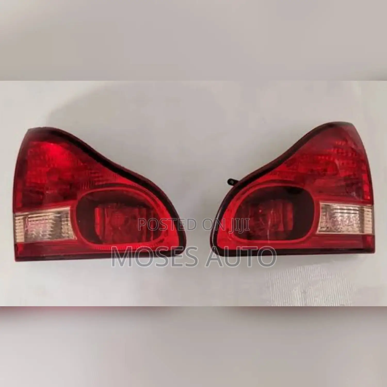 Toyota Ipsum Boot Lights