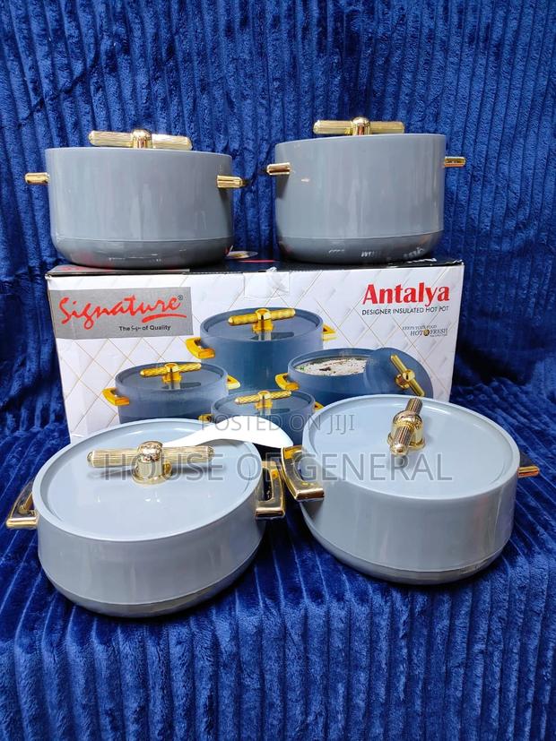 Signature 4 PCS ANTALYA* Insulated Hotpots
Color Grey