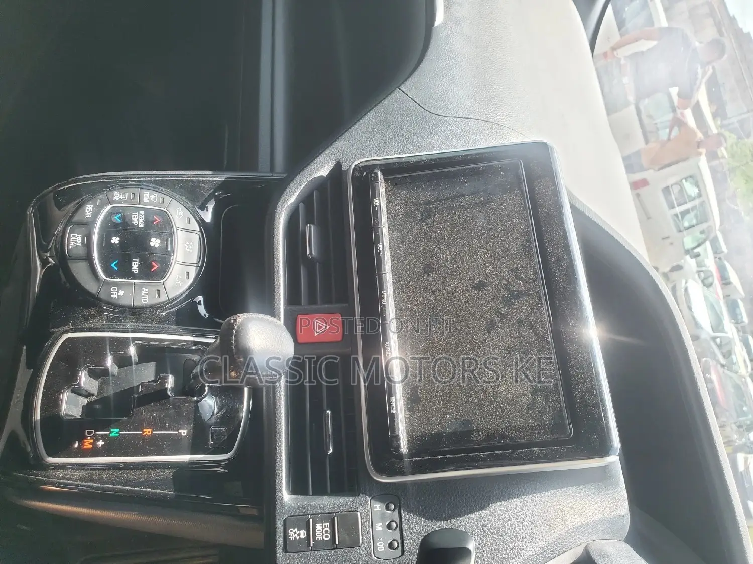 Toyota Noah 2.0 FWD (8 Seater) 2017 Black
