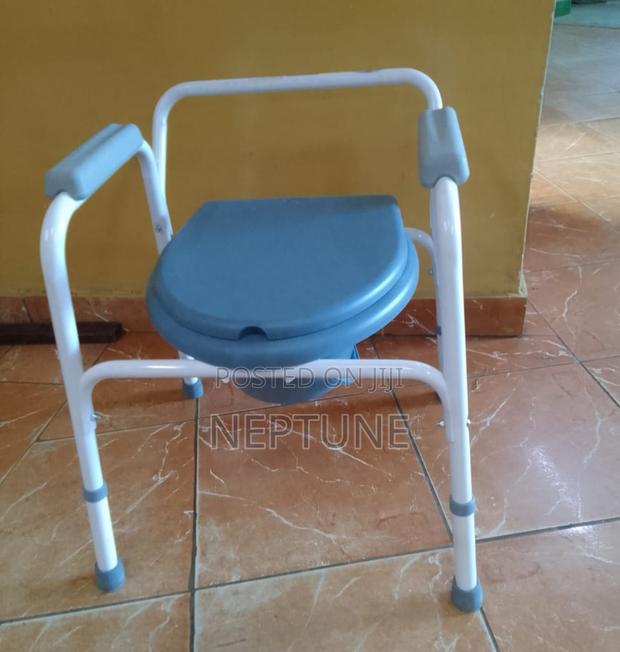 Commode Seat 810 - main view