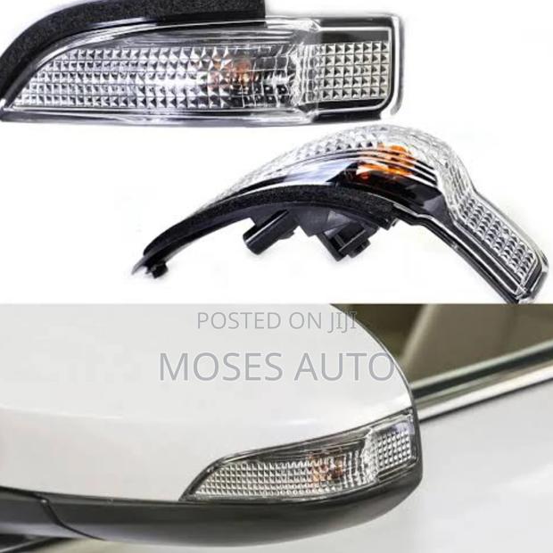 Axio/Fielder 2012-2018 Side Mirror Indicator Light