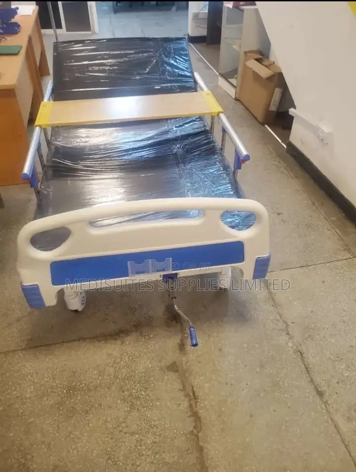 Single Crank Hospital Bed,( Abs)