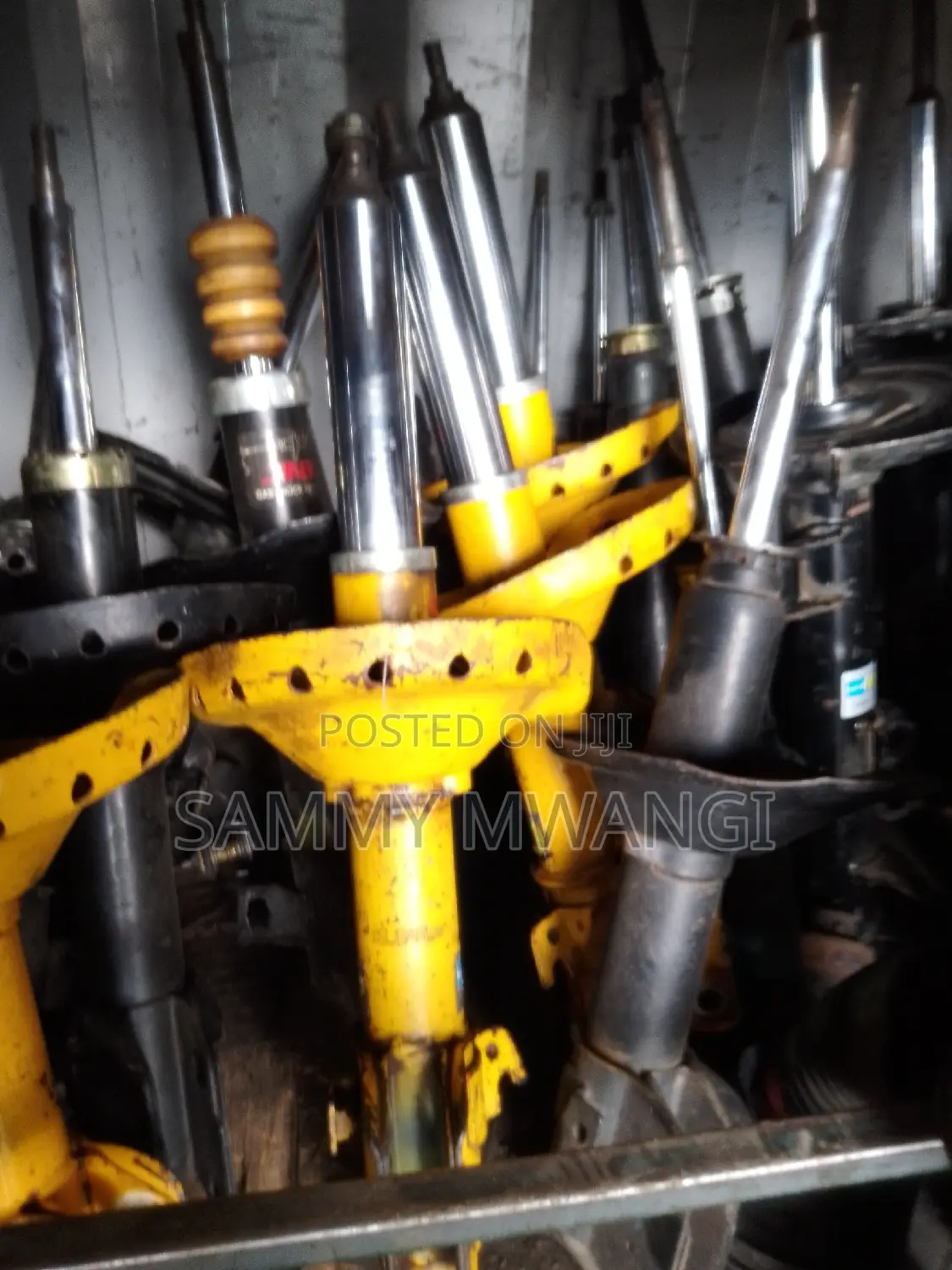 Subaru Legacy Front Blistain Shocks Bp5