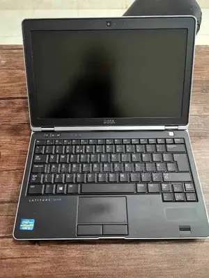 Laptop Dell Latitude E6320 4GB Intel Core I5 HDD 500GB