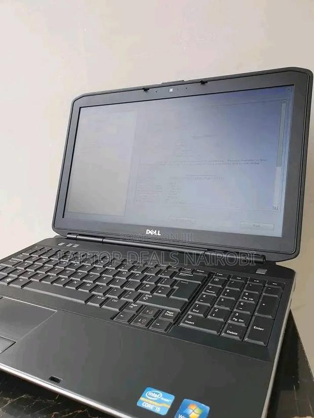Laptop Dell Latitude 5530 8GB Intel Core I5 SSD 256GB