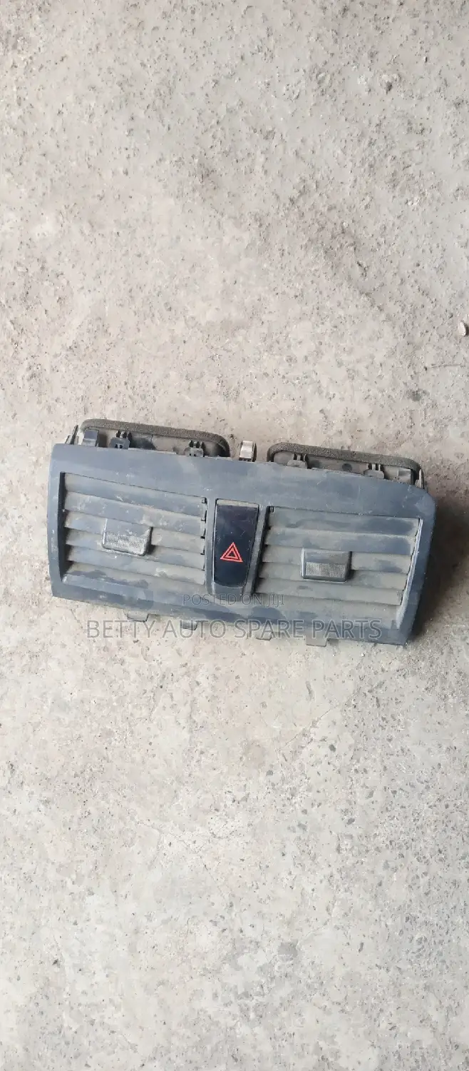 Toyota Premio 260 Middle Dash Board Cover