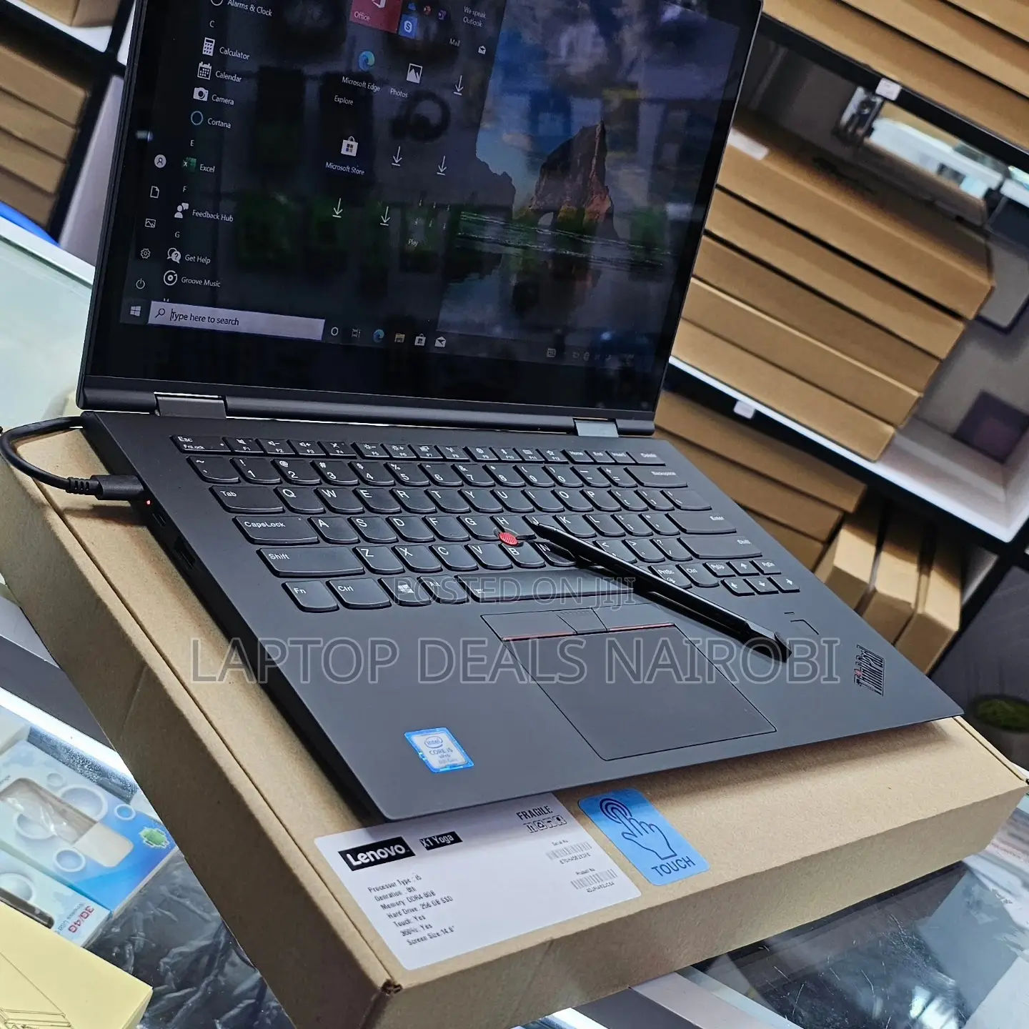 Laptop Lenovo Thinkpad X1 Yoga 8GB Intel Core I5 SSD 256GB