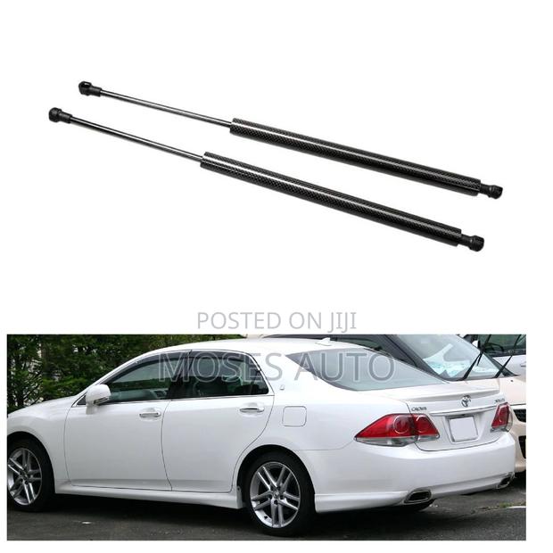 Crown 2005-2014 Boot Shocks