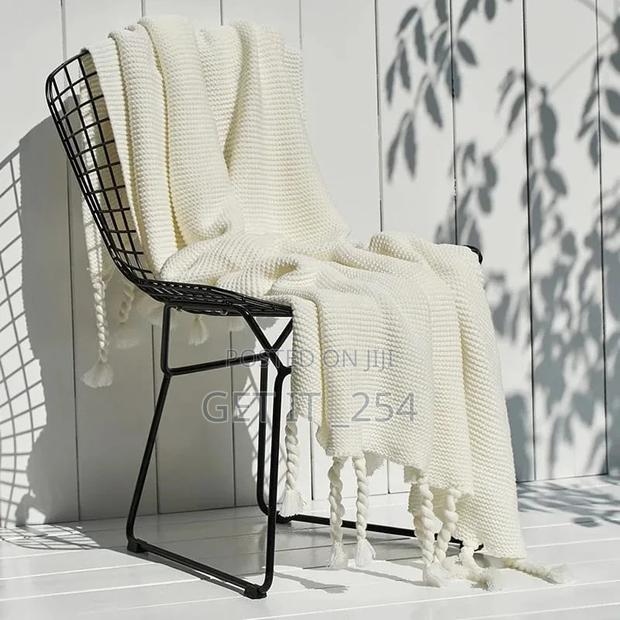 Supper Soft Knitted Throw Blankets With Tassels - thumbnail 6